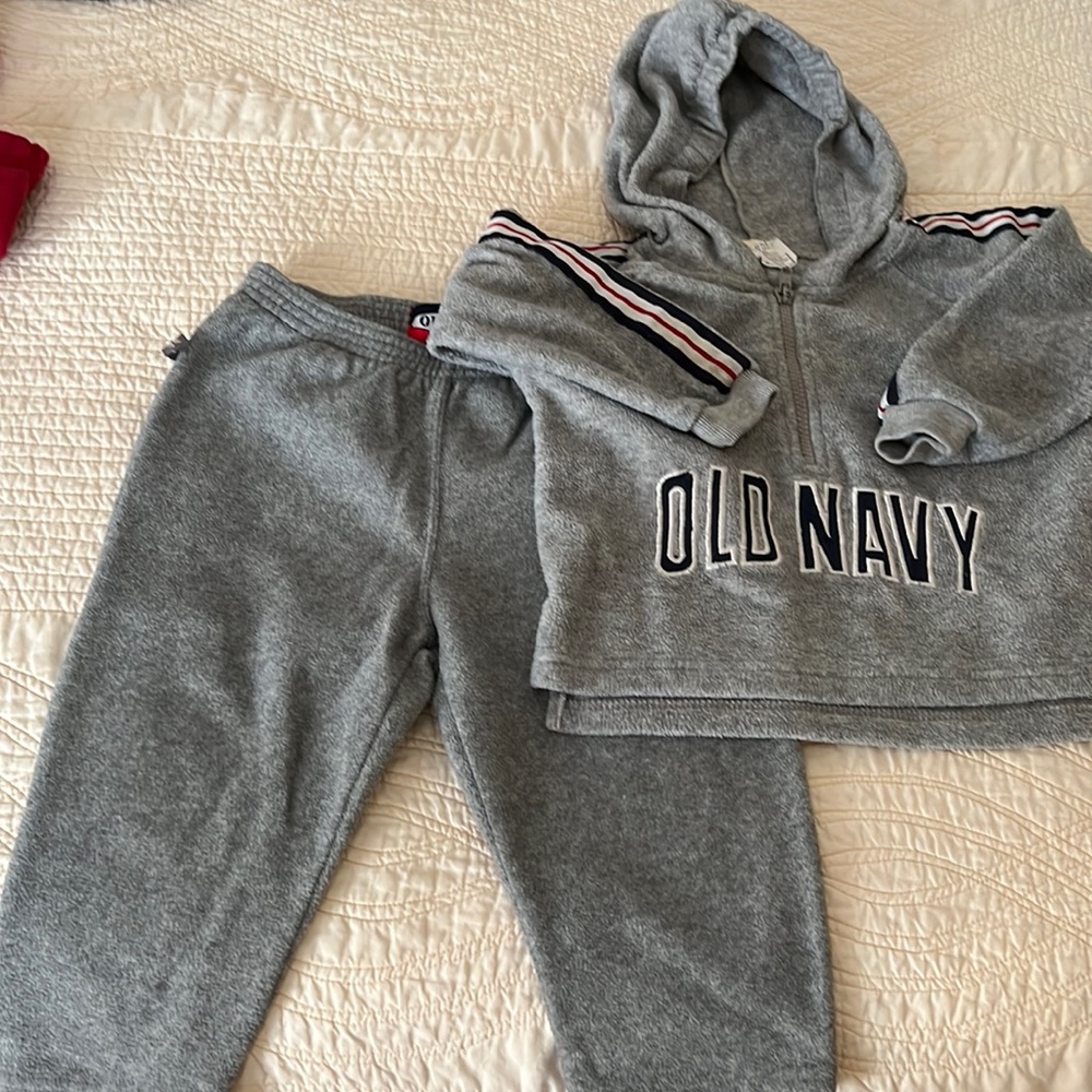 2T old navy grey fleece set